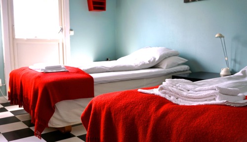 Economy Room, Shared Bathroom