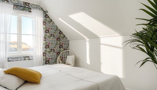 Basic Double Room, Shared Bathroom