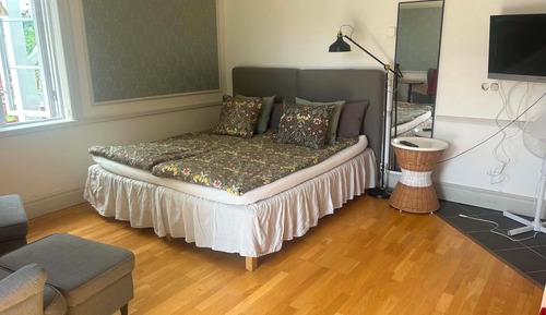 Family Room, Private Bathroom