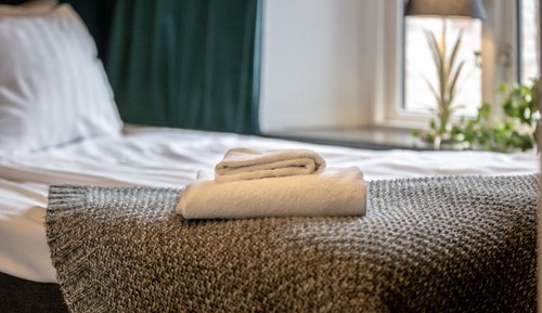 Small Economy Double Room (Petrol)