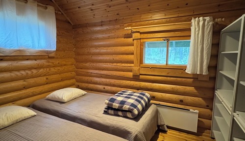 Cabin, Lake View