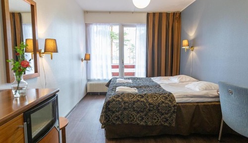 Twin Room, Balcony, Lake View
