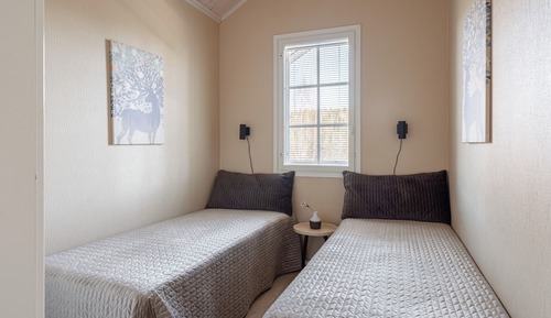 Comfort Cabin, Balcony, Courtyard View