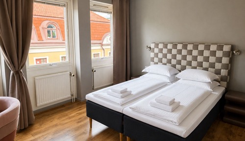 Junior Suite, City View