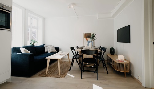 Condo, 2 Bedrooms