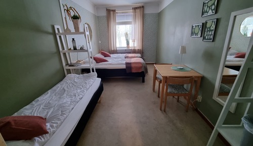 Basic Triple Room, Park View