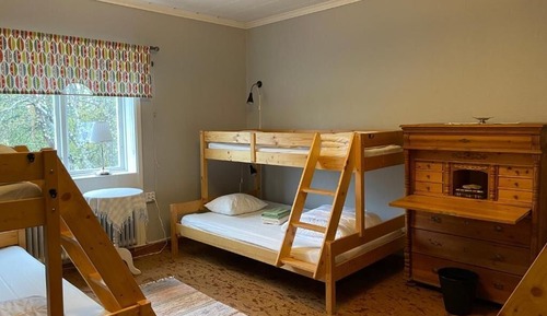 Shared Dormitory, Garden View