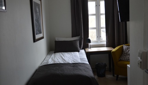 Single Room, City View