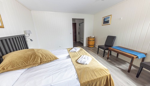 Basic Double or Twin Room, Garden View