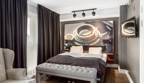 Standard Room, 1 King Bed, Non Smoking (Bunk beds)