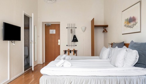 Standard Room, 1 Queen Bed, Non Smoking