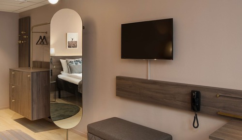 Family Room (Three)