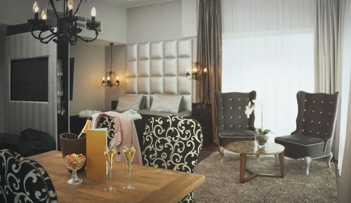Suite, 1 King Bed, Non Smoking
