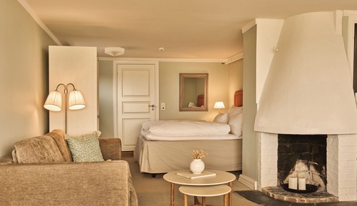 Suite, Sea View