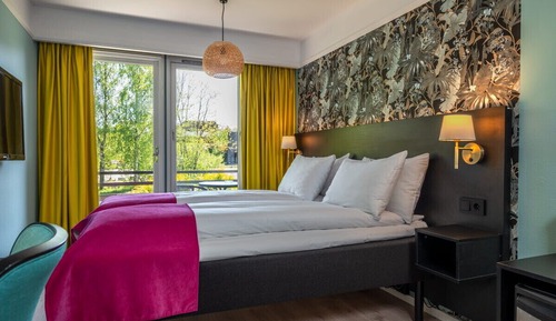 Standard Room, 1 Queen Bed, Non Smoking