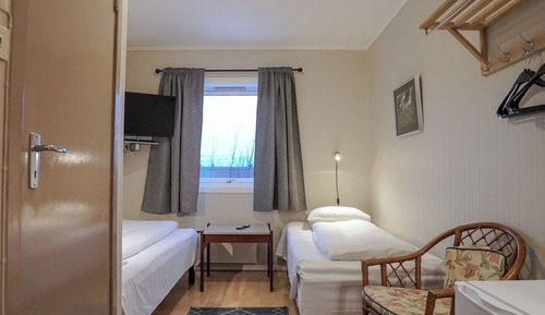Economy Room