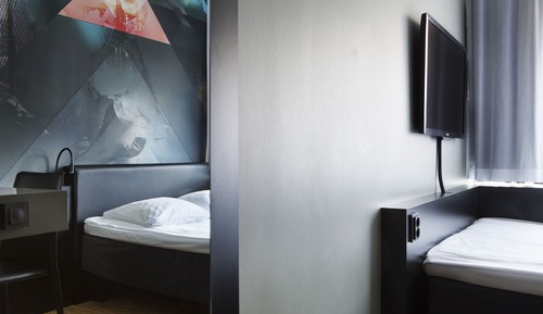 Double Room (Compact)