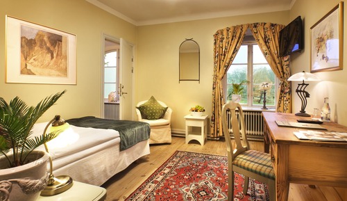Standard Single Room