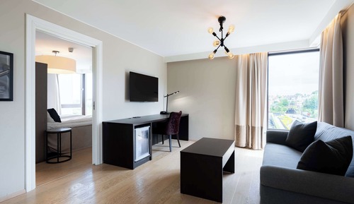 Junior Suite, 1 King Bed with Sofa bed