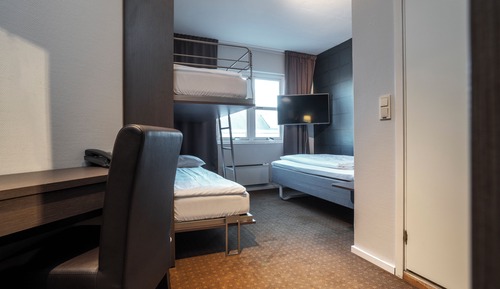 Standard Room, 3 Twin Beds, Non Smoking (3 beds)