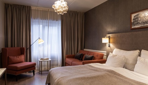 Deluxe Room, Double or Twin