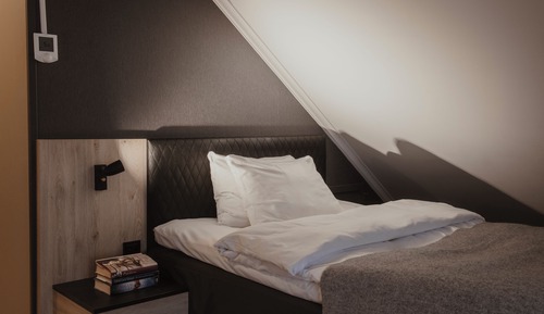 Single Room (Compact)