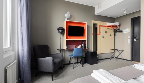 Standard Room, 1 Queen Bed, Non Smoking