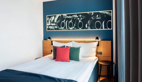 Standard Double Room (No View)