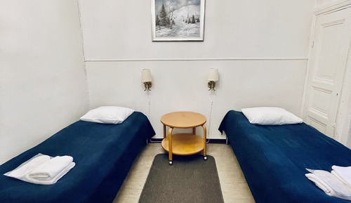 City Twin Room, Shared Bathroom