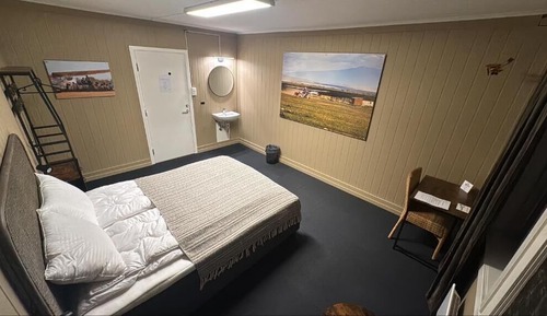 Double Room (Tanzania)