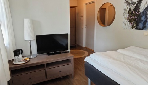 Double Room, Mountain View