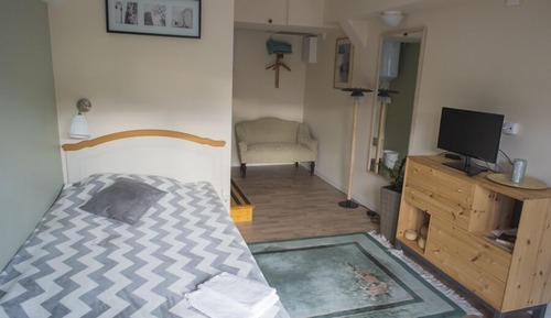 Comfort Single Room, 1 Twin Bed, Shared Bathroom