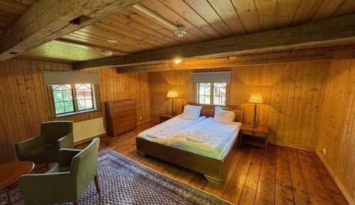 Classic Cabin, Garden View