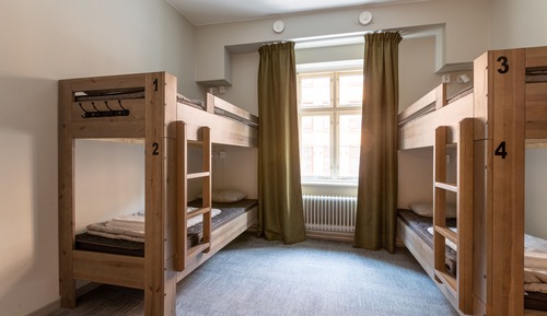 Shared Dormitory, Women only