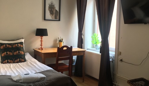 Economy Single Room, Shared Bathroom