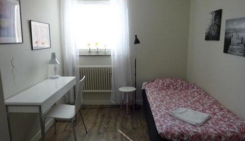 Single Room with Shared Bathroom