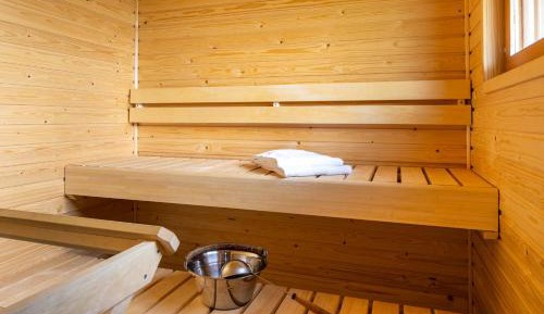 Two-Bedroom Cottage with Sauna