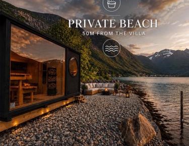 Two-Bedroom Deluxe Apartment with Ocean View