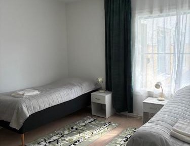 Apartment With Shared Bathroom