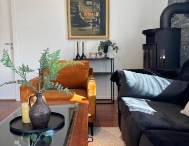 Four-Bedroom Apartment with Balcony 