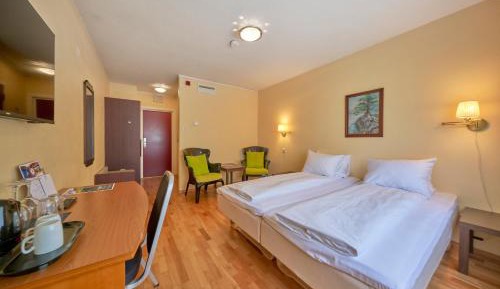 Economy Twin Room