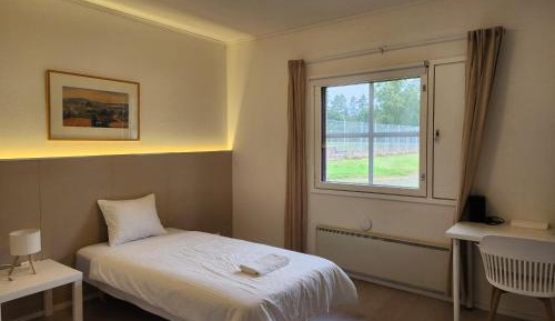 Single Room with Private Bathroom