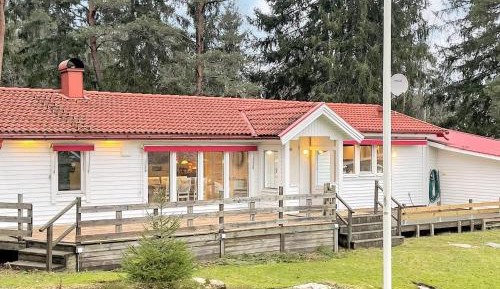 Three-Bedroom Vacation Home 