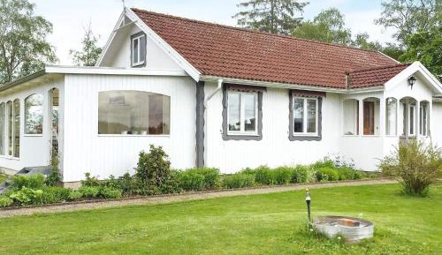 Two-Bedroom Holiday Home