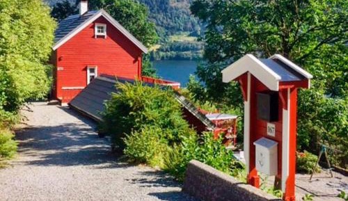 Two-Bedroom Holiday Home