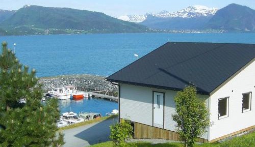 Two-Bedroom Holiday Home