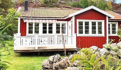Two-Bedroom Holiday Home