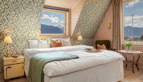 Deluxe Double Room with Sea View