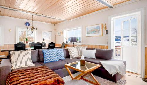 Three-Bedroom Vacation Home 