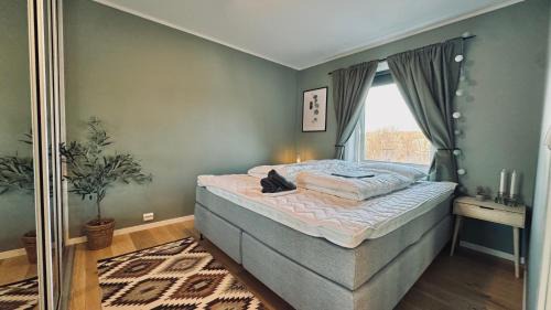 Two-Bedroom Deluxe Apartment with Balcony